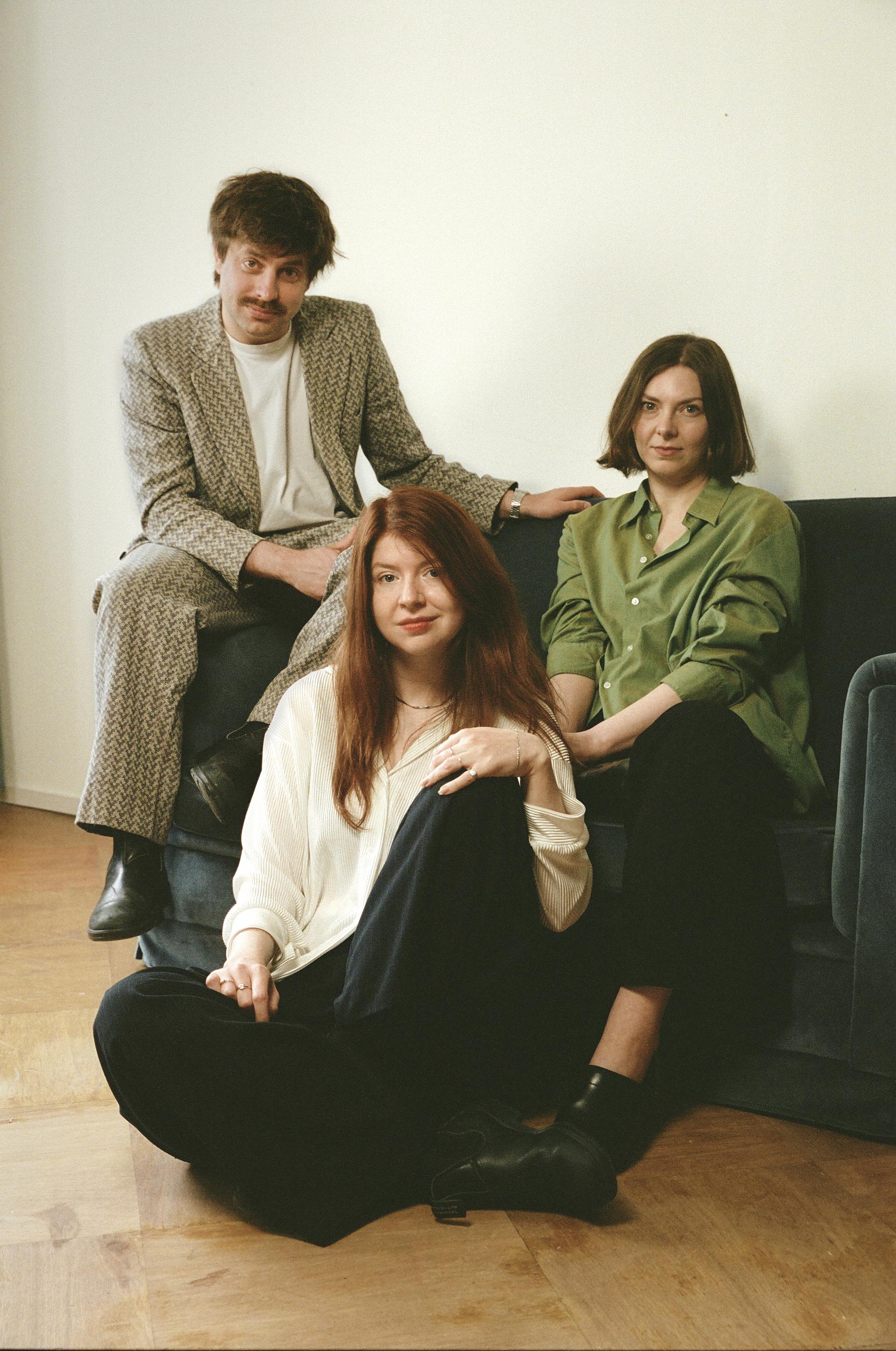 Frontaal: Joost Oomen, Yentl van Stokkum, Stefanie Liebreks en meer! in WORM, Rotterdam